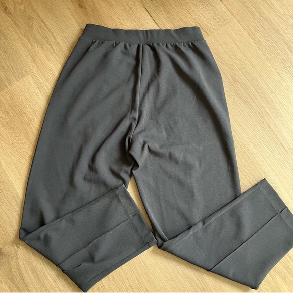 Loft Gray Pull on Straight Pants. Gray. XSP. - Picture 3 of 4
